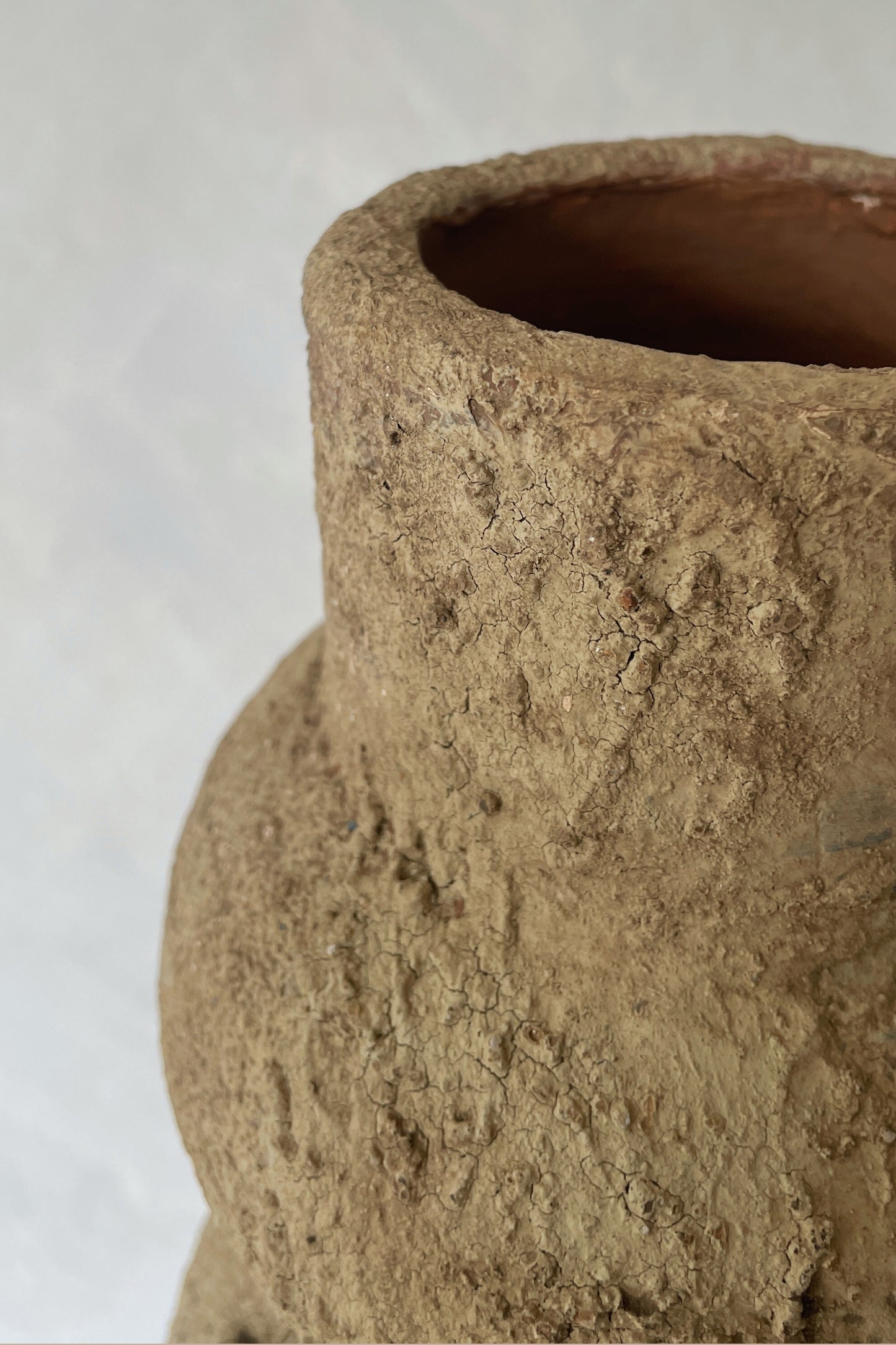 Aged Vase - AWIT - Salin Collection