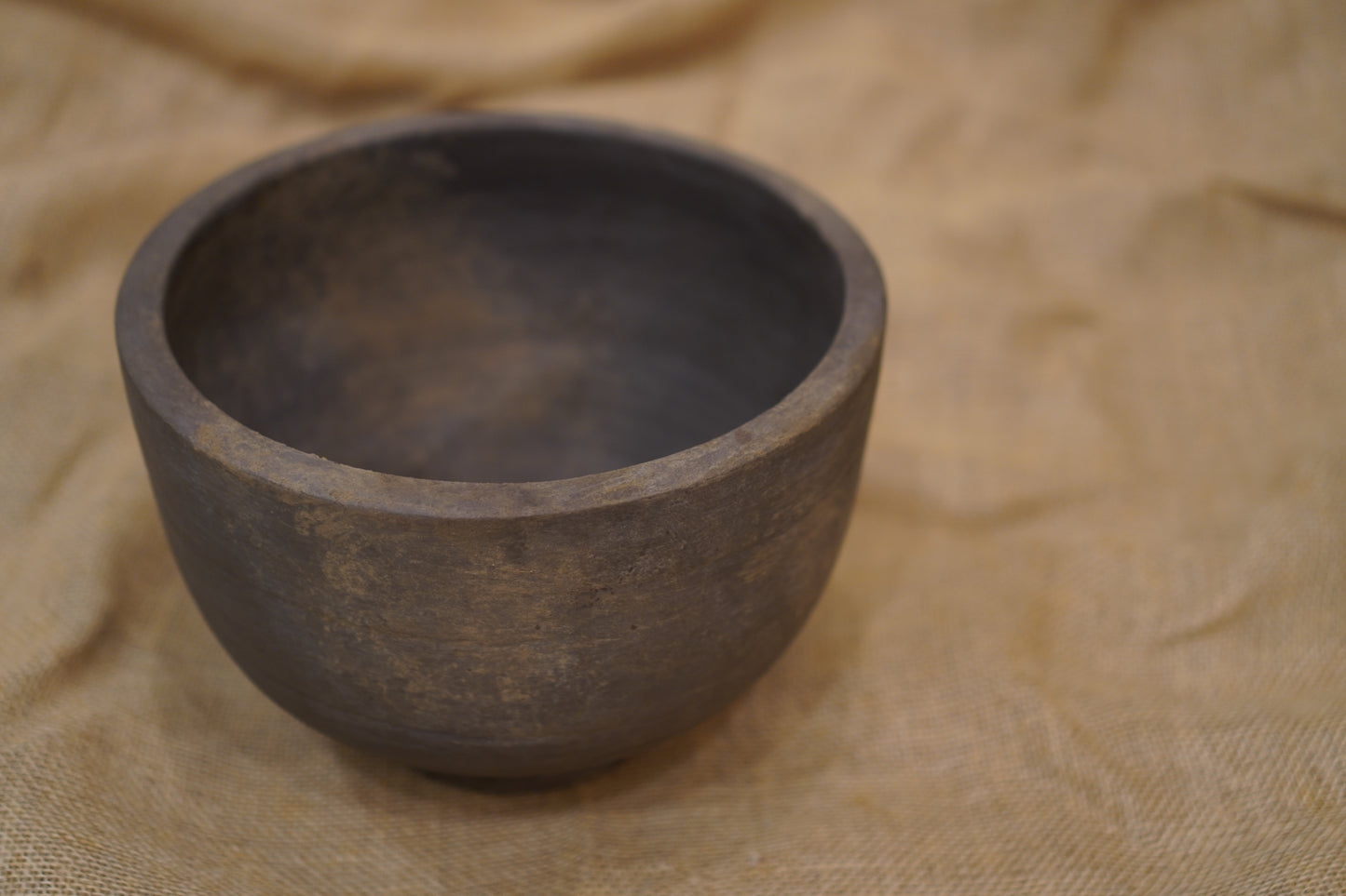 Aged Vase (Esperanza)