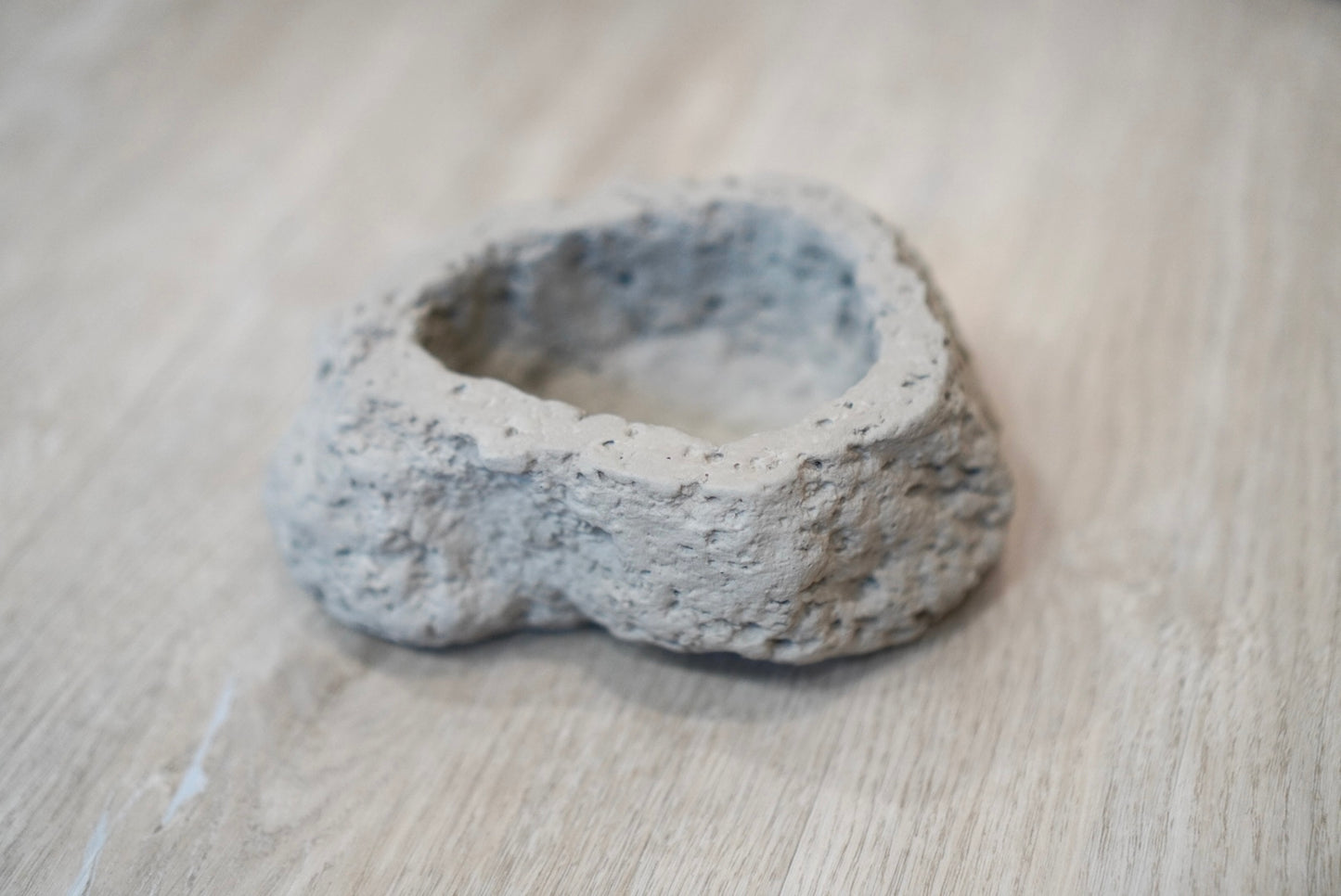 Decorative Stone Bowl (Balon)