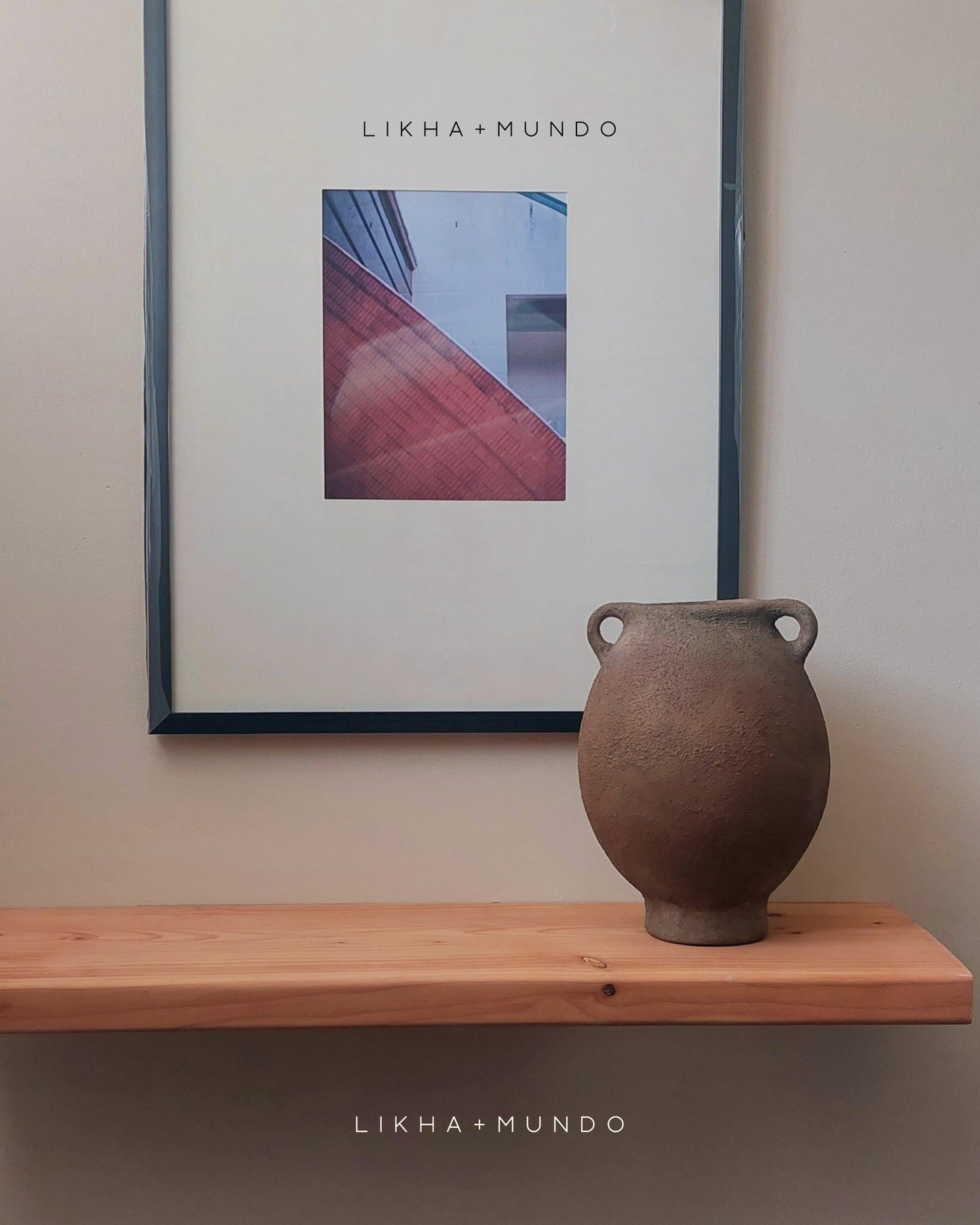 (For-Pre-order. Please message us on Instagram.) (For-Pre-order. Please message us on Instagram.) GUGMA Ceramic Vase