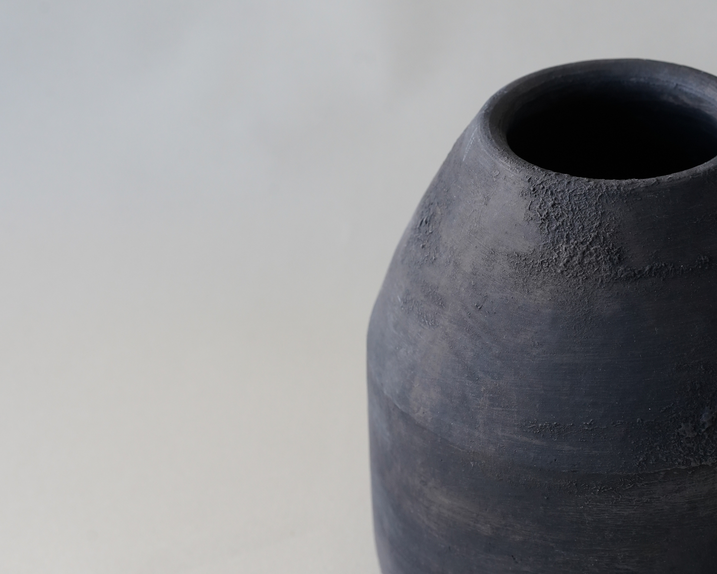 Aged Vase (KONA)