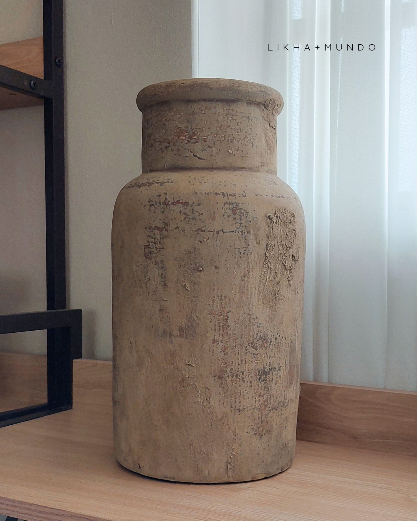 (For-Pre-order. Please message us on Instagram.) ARO Aged Vase