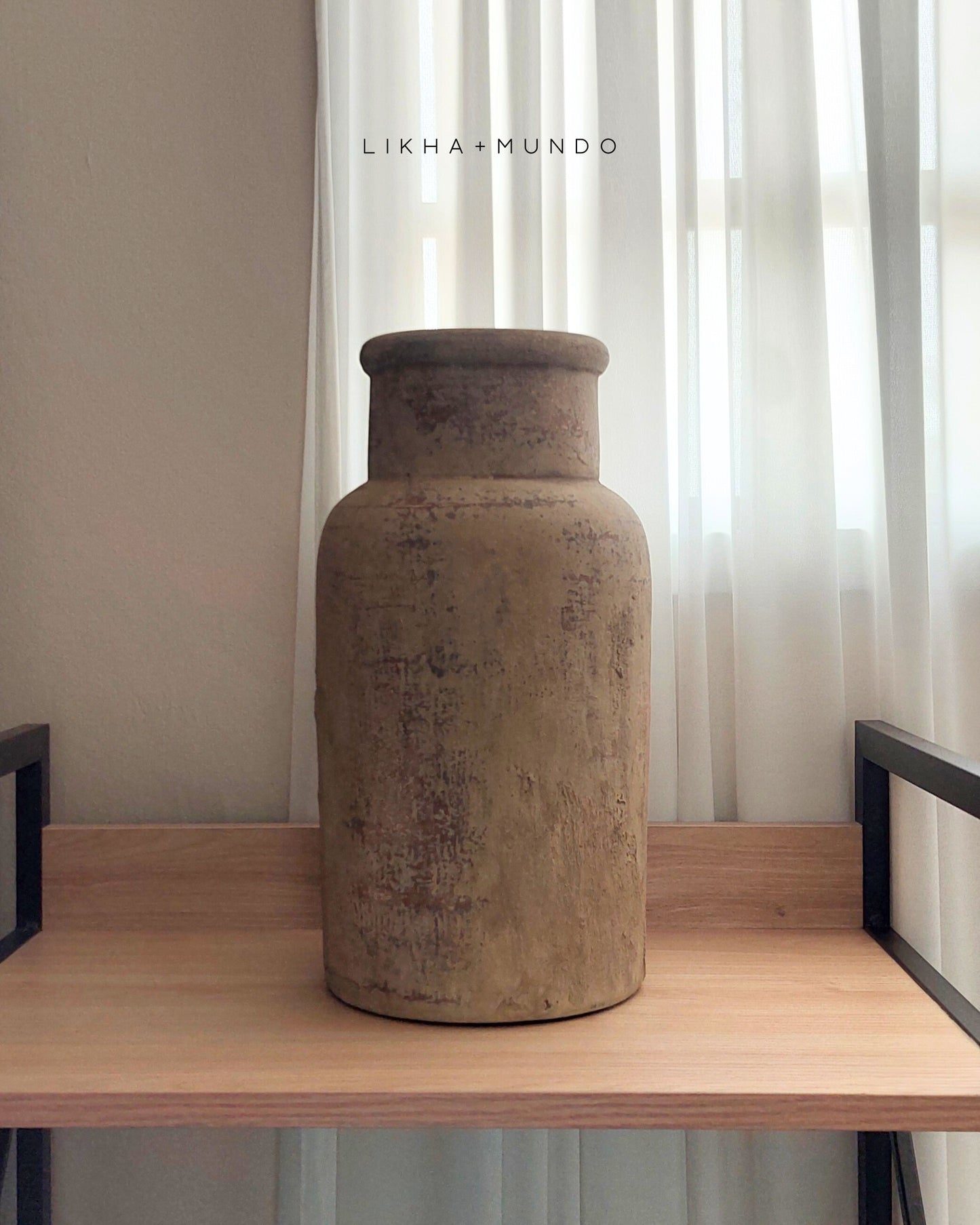 (For-Pre-order. Please message us on Instagram.) ARO Aged Vase