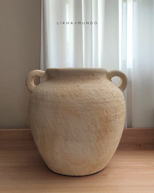 (For-Pre-order. Please message us on Instagram.) MESTIZA Aged Vase